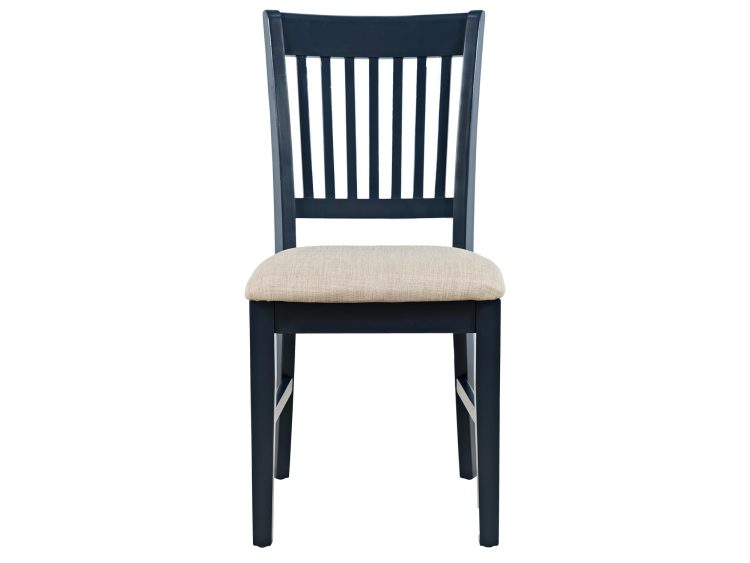 Krzesło drewniane w kolorze granatowym z tapicerowanym siedziskiem w beżu