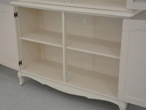 miniaturka Prowansalski Kredens Gięte Nóżki Antyczna Biel – Dijon