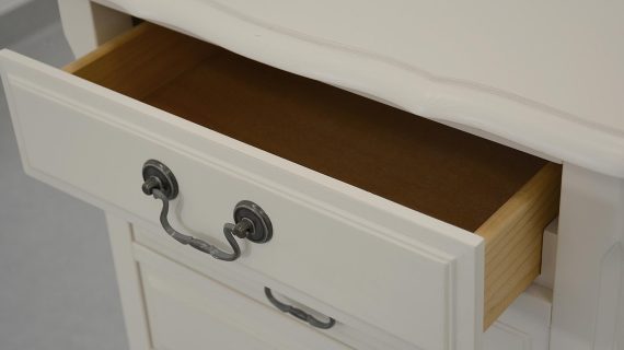 miniaturka Antyczna Biała Komoda Prowansalska Frezowane Krawędzie – Dijon