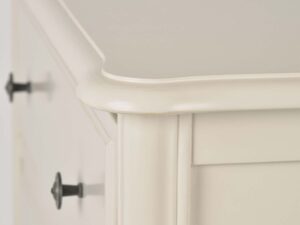 miniaturka Prowansalska Komoda z Frezowanymi Krawędziami Biała – Dijon