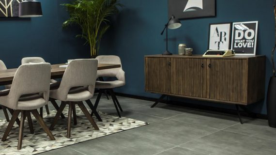 miniaturka Modern Vintage Komoda z Metalowymi Uchwytami – Valore