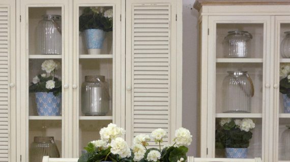 miniaturka Konsola z uchwytem muszlowym i giętymi nogami – Cielo