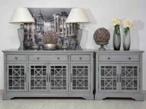 miniaturka Komoda szaromiętowa z detalami naturalnego drewna – Avola