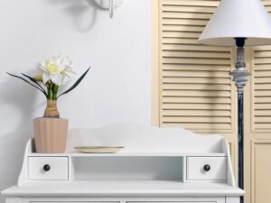 miniaturka Konsola klasyczna z frezowanymi krawędziami i metalowymi uchwytami – Latina