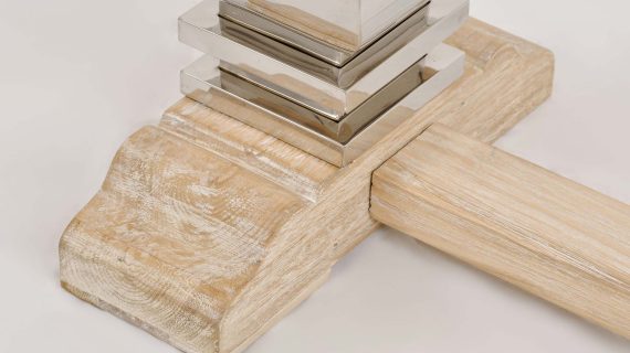 miniaturka Konsola glamour z naturalnym drewnem i stalową podstawą – Luxe