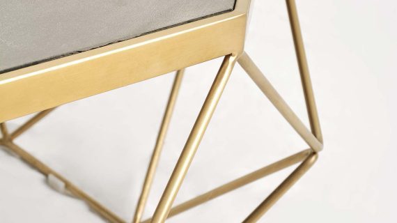 miniaturka Stolik glamour z cementowym blatem i geometryczną konstrukcją – Luxe