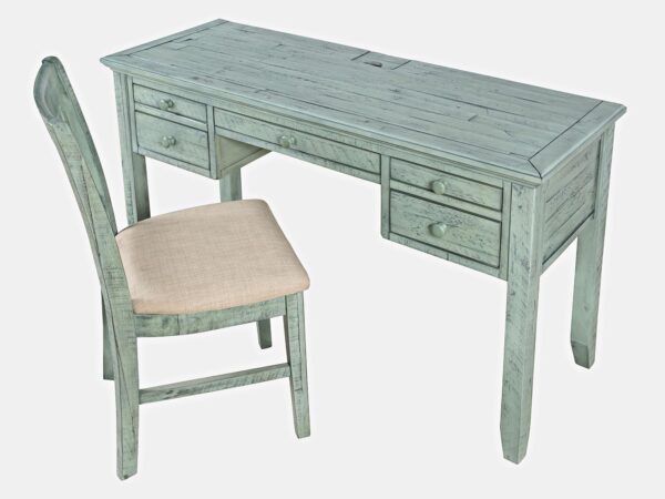 Biurko prowansalskie w odcieniu zieleni z krzesłem tapicerowanym w beżu