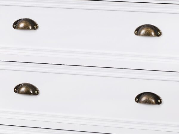 Komoda z pięcioma szufladami i przetarciami w stylu retro