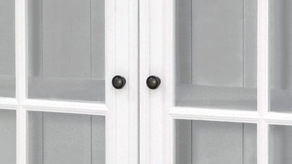 miniaturka Witryna klasyczna z metalowymi uchwytami – Latina