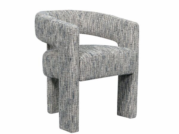 Krzesło wypoczynkowe w tkaninie boucle w kolorze szarym, z opływowym profilem i drewnianymi nogami