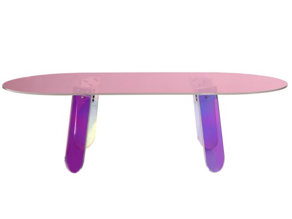 Nowoczesny stół prostokątny w różowym kolorze z przezroczystymi, wielobarwnymi nogami