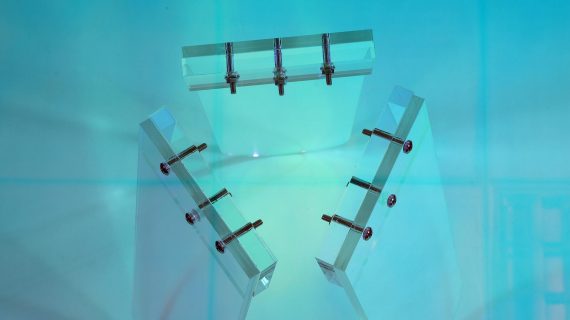 miniaturka Stolik Zmienny Kolor Zależnie od Światła – Virtus