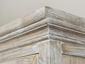 miniaturka Kredens z bielonego drewna paulowni na giętych nóżkach – Viva