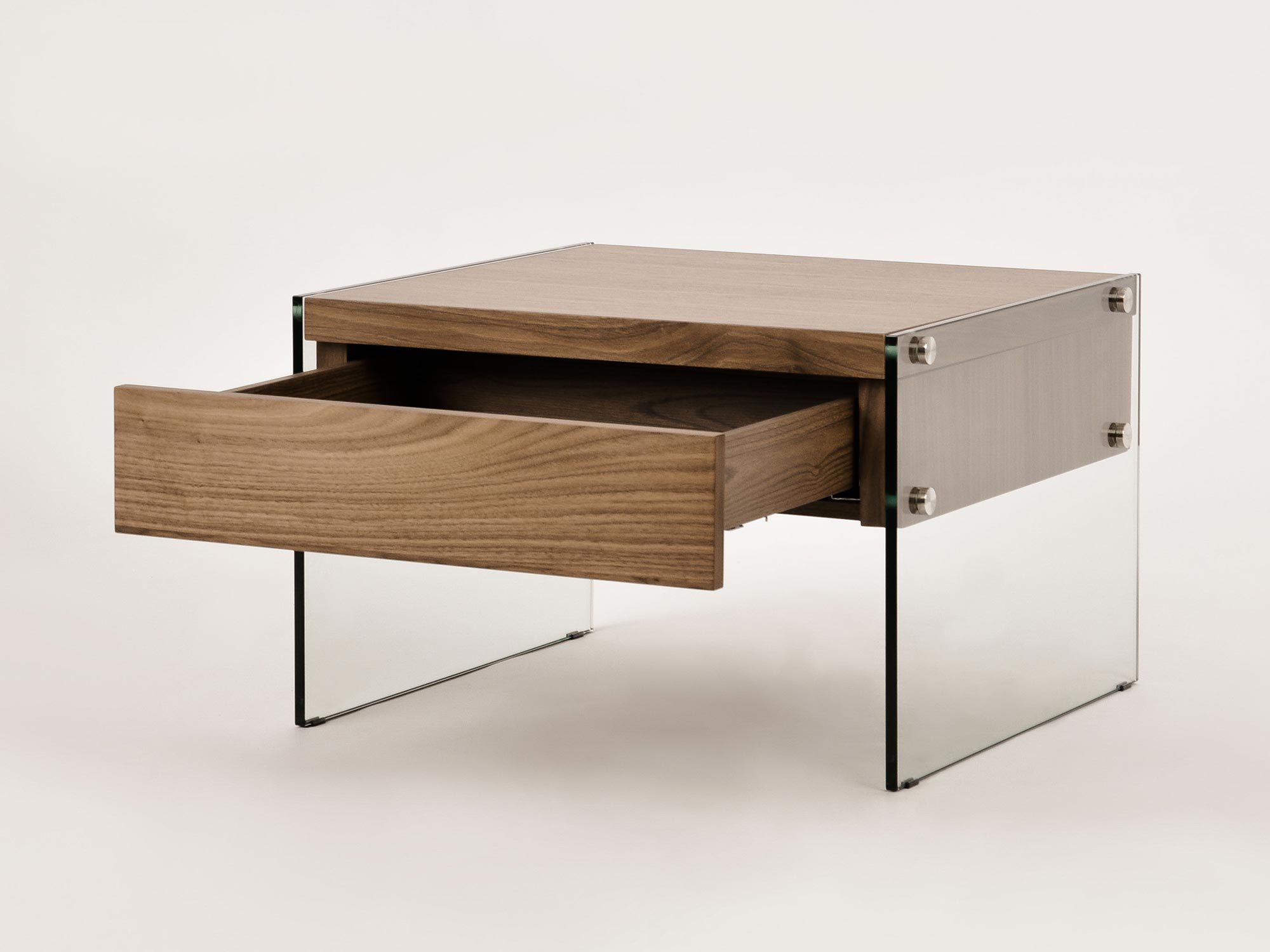 Komoda drewniana na szklanych nogach