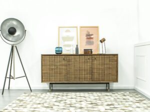 miniaturka Retro Komoda ze Szczotkowanego Drewna Akacji – Enigma