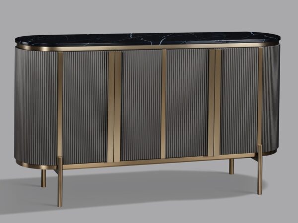 Komoda w czerni i złocie z pionowymi frontami ryflowanymi i marmurowym blatem, do eleganckiego salonu