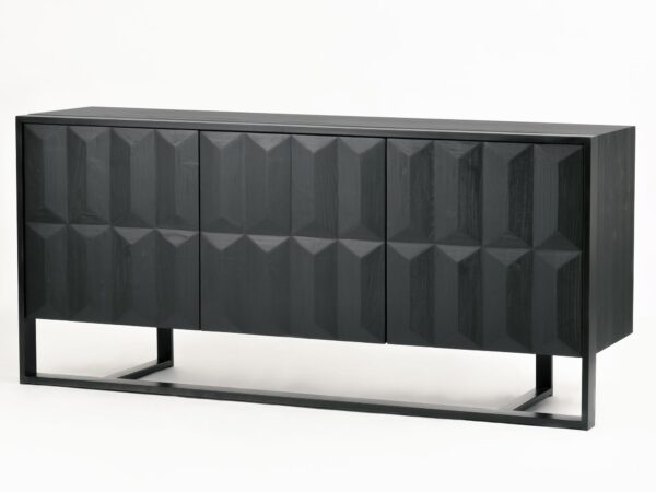 Komoda w kolorze czarnym z trójwymiarowym wzorem na drzwiczkach, widok z przodu.