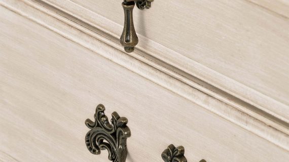 miniaturka Prowansalska Komoda Gięte Nogi – Laguna