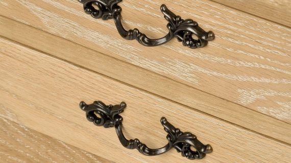 miniaturka Francuska Szafka Nocna Gięte Nogi Metalowe Uchwyty – Venezia Oak