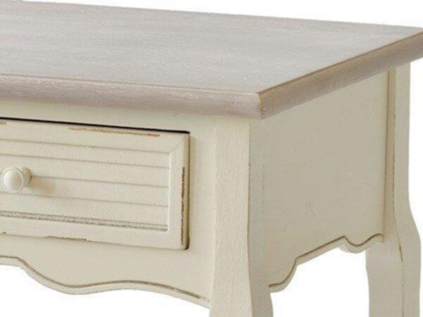 Dolna krawędź komody z łukowym wykończeniem w stylu francuskim