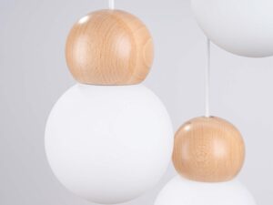 miniaturka Lampa wisząca PEKTO 3P biała i drewniana skandynawska