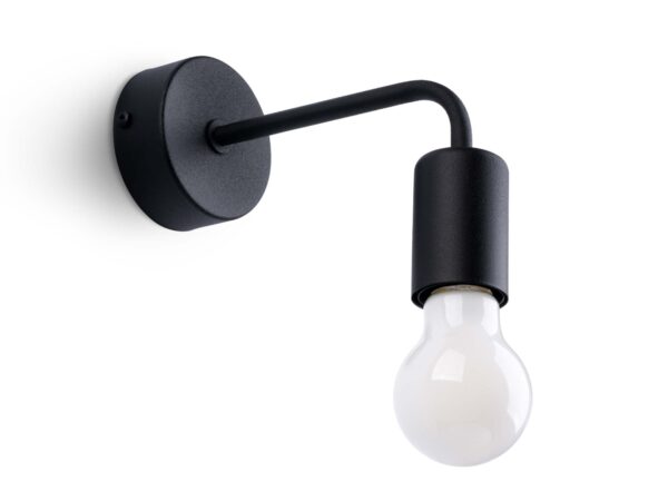 Kinkiet ścienny czarny metalowy z białą żarówką kulową packshot