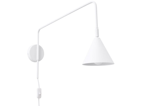 Biały kinkiet ścienny z metalowym stożkowym kloszem