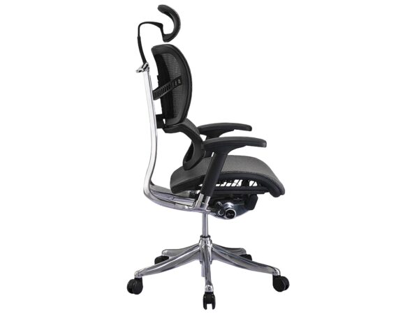 Ergonomiczny fotel biurowy czarny z zagłówkiem i chromowaną podstawą