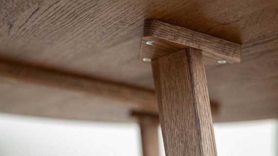 miniaturka Klasyczny drewniany stolik 90 cm Basic