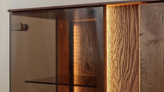 miniaturka Witryna 3-drzwiowa klasyczna drewniana Essentia