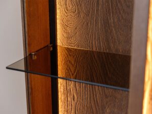 miniaturka Elegancka witryna 3-drzwiowa drewniana Essentia