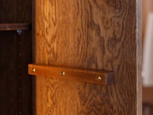 miniaturka Drewniana witryna elegancka 3-drzwiowa Essentia