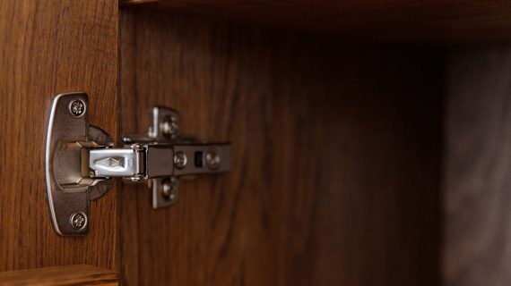 miniaturka Witryna 2-drzwiowa elegancka drewniana Essentia