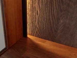 miniaturka Elegancka witryna 3-drzwiowa drewniana Essentia