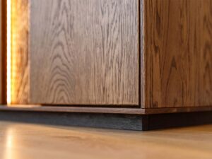 miniaturka Witryna 2-drzwiowa elegancka drewniana Essentia