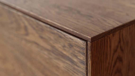 miniaturka Klasyczna drewniana szafka RTV 4-drzwiowa Essentia