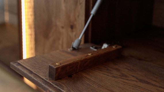 miniaturka Szafka RTV elegancka drewniana 4-drzwiowa Essentia