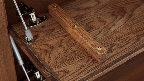 miniaturka Komoda 4-drzwiowa klasyczna drewniana Essentia