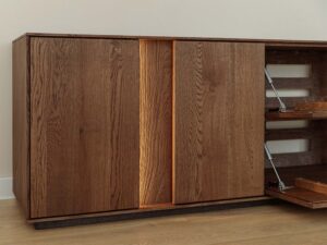 miniaturka Klasyczna szafka RTV 4-drzwiowa drewniana Essentia