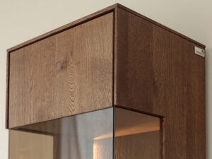 miniaturka Minimalistyczna witryna 1-drzwiowa drewniana Essentia