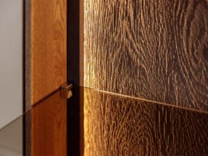 miniaturka Klasyczna drewniana szafka RTV 4-drzwiowa Essentia