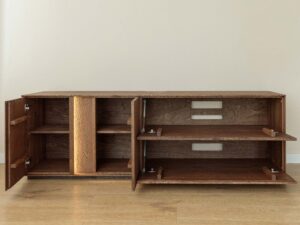 miniaturka Klasyczna szafka RTV 4-drzwiowa drewniana Essentia