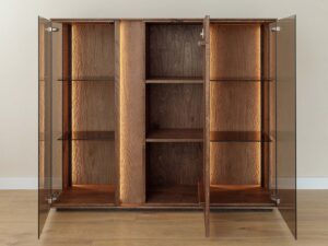 miniaturka Elegancka witryna 3-drzwiowa drewniana Essentia