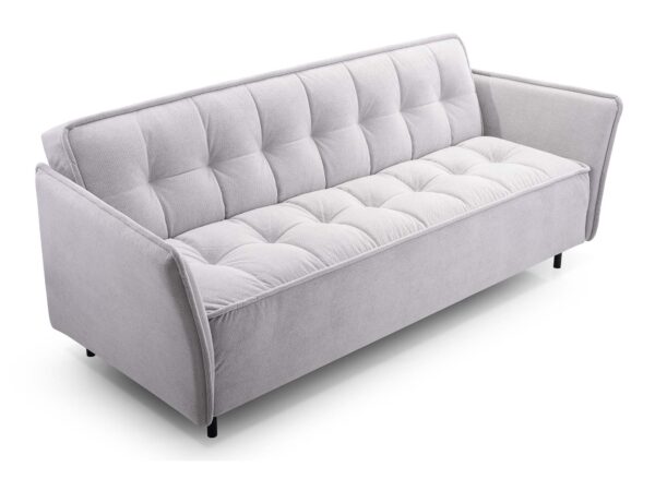 Jasnoszara sofa trzyosobowa z pikowanym siedziskiem i oparciem